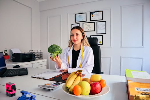 a nutritionist consulting a client