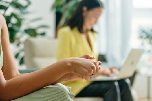 a nutritionist consulting with a client